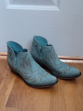 Roper Western Boots Ava Blue Size 9.5  Snip Toe Ankle Boots Booties